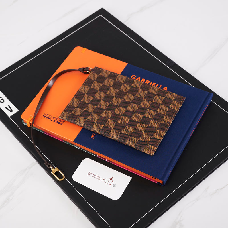 Sold at Auction: Louis Vuitton, Louis Vuitton Monogram Chess