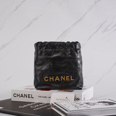 [NEW] Chanel 22 Mini with Pearls | Shiny Crumpled Calfskin & Gold-Tone Metal Black