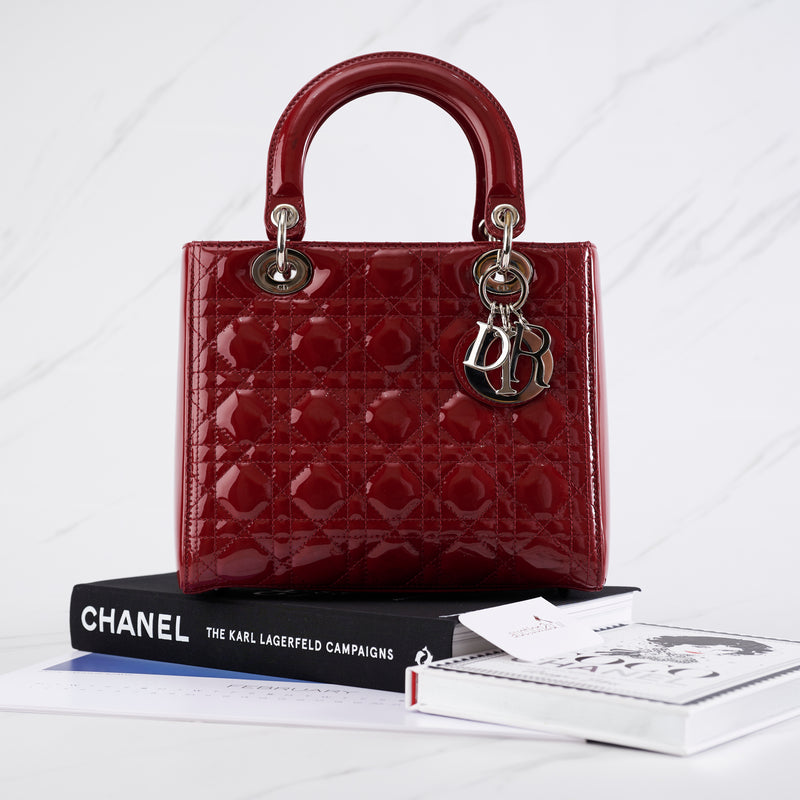 [Pra-milik] Christian Dior Medium Lady Dior Beg |Merah, Kulit Paten, Perkakasan Perak 