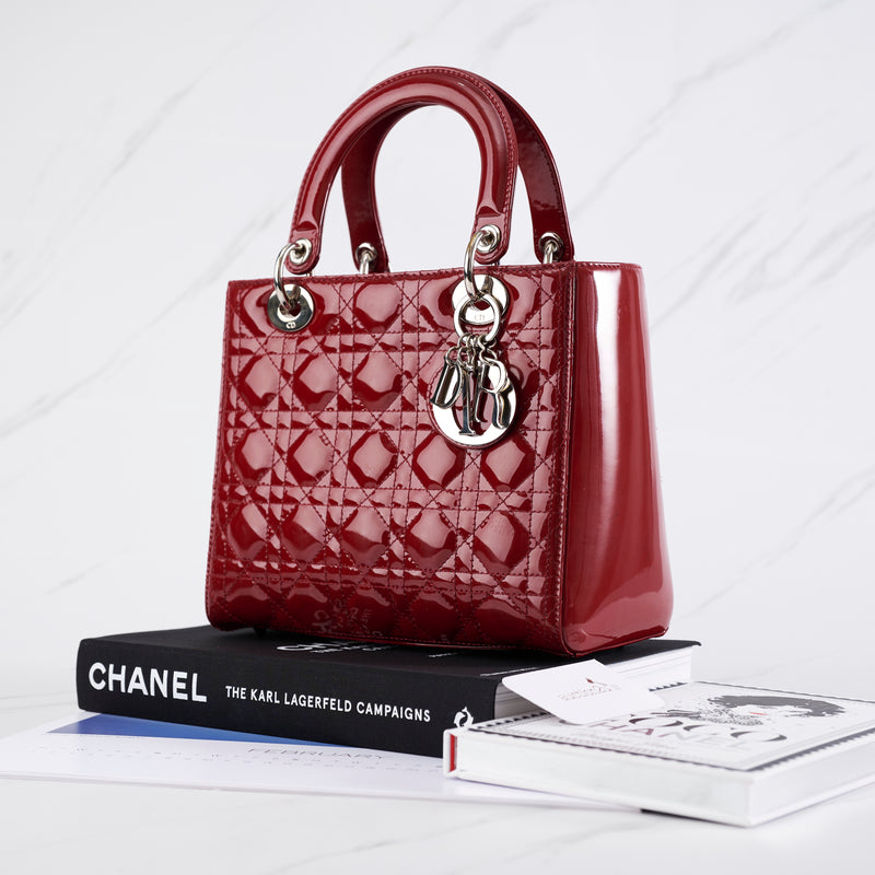 [Pra-milik] Christian Dior Medium Lady Dior Beg |Merah, Kulit Paten, Perkakasan Perak 