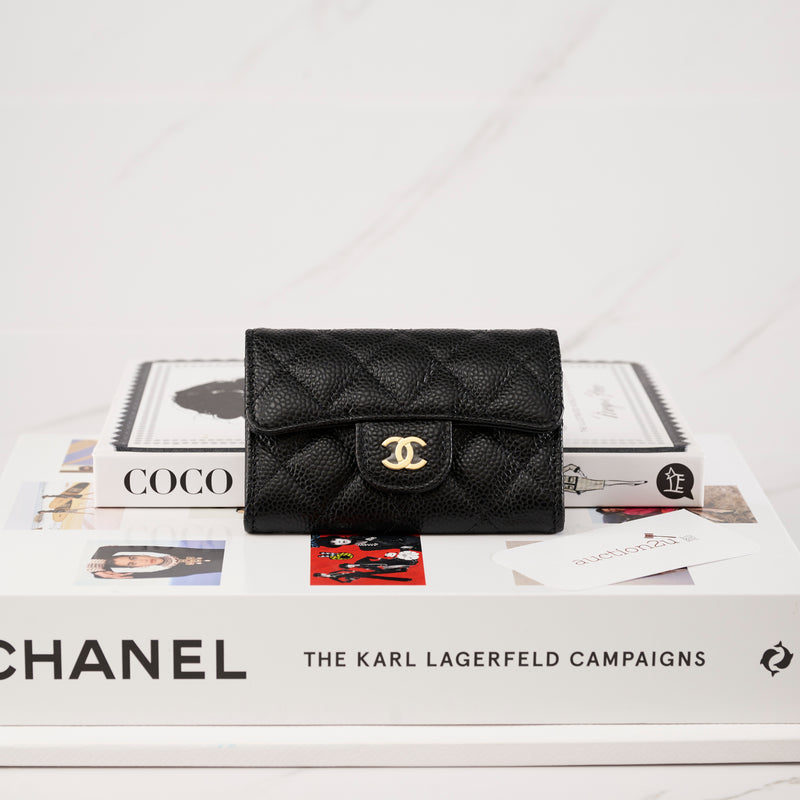Chanel A01113 Flap Handbag Classic Bag Grained shiny Calfskin Black Gold in  2023