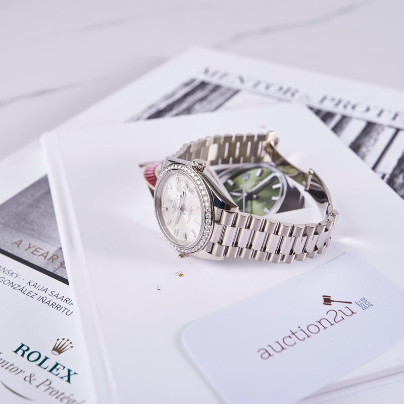 [BARU] Rolex Day-Tarikh 40 228349RBR-0001 | Emas Putih, Bergalur, Dail Set Berlian, Presiden 