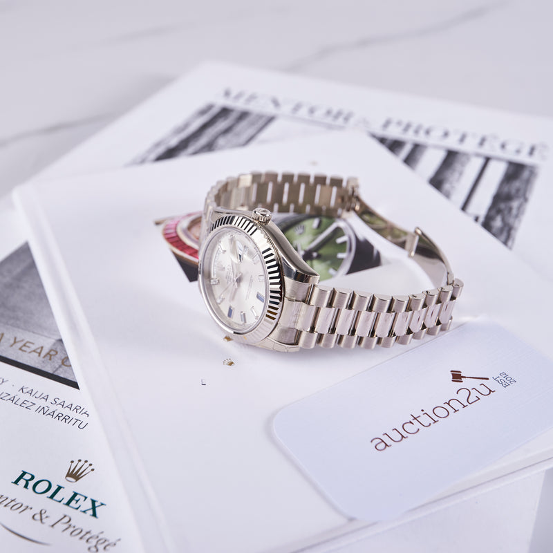 [BARU] Rolex Day-Tarikh 40 228349 | Emas Putih, Bergalur, Berlian Dengan Dail Nilam, Presiden 