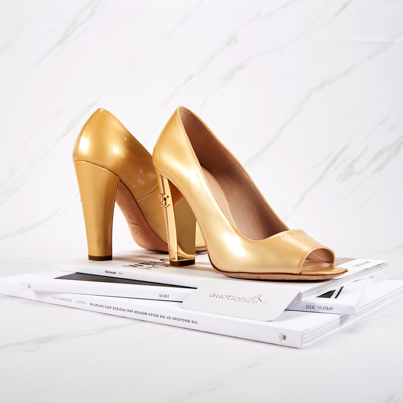 [Pre-owned] Chanel Open Toe Pumps | Gold, Patent Leather, Size: 38