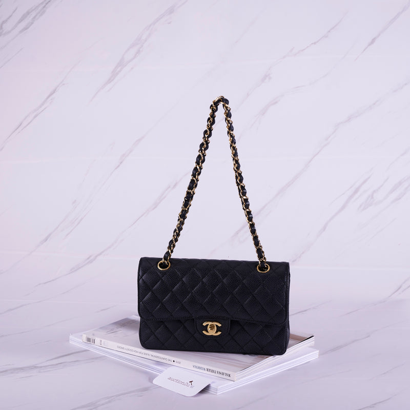 [Pre-owned] Chanel Small Classic Bag | Caviarskin Black  & Gold-Tone Metal