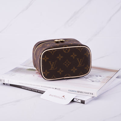*[NEW] Louis Vuitton Sanitary Bag